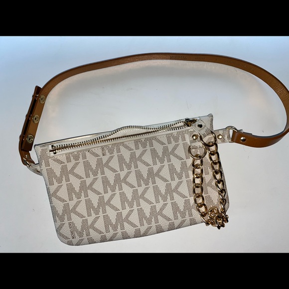 Michael Kors Fanny Pack Belt - Picture 7 of 7